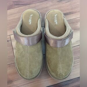 Koolaburra By UGG Womens Tizzey Clog Slipper